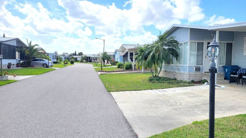 2245 Eagle Place a Lake Wales, FL Mobile or Manufactured Home for Sale